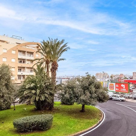 Amazing Apartment In Torrevieja With Kitchen Екстериор снимка